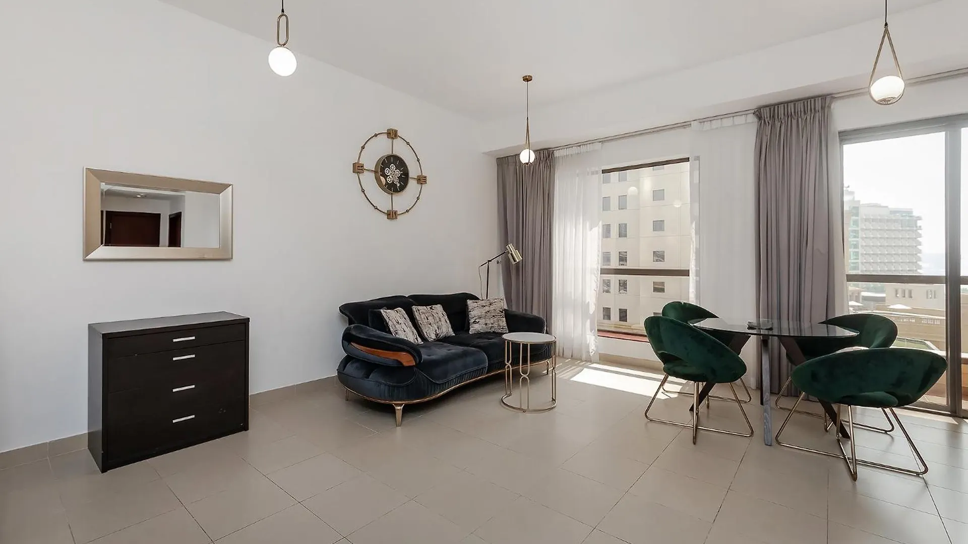 Beautiful 1Br Apartment With Sea View Dubai 0*,