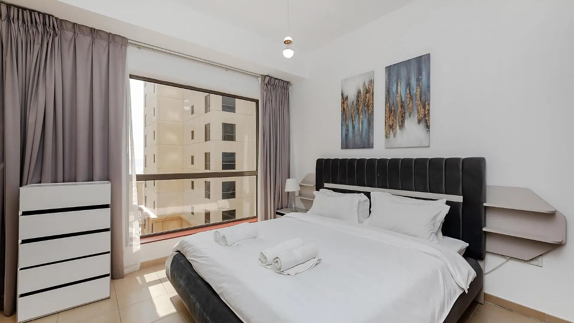 Beautiful 1Br Apartment With Sea View Dubai
