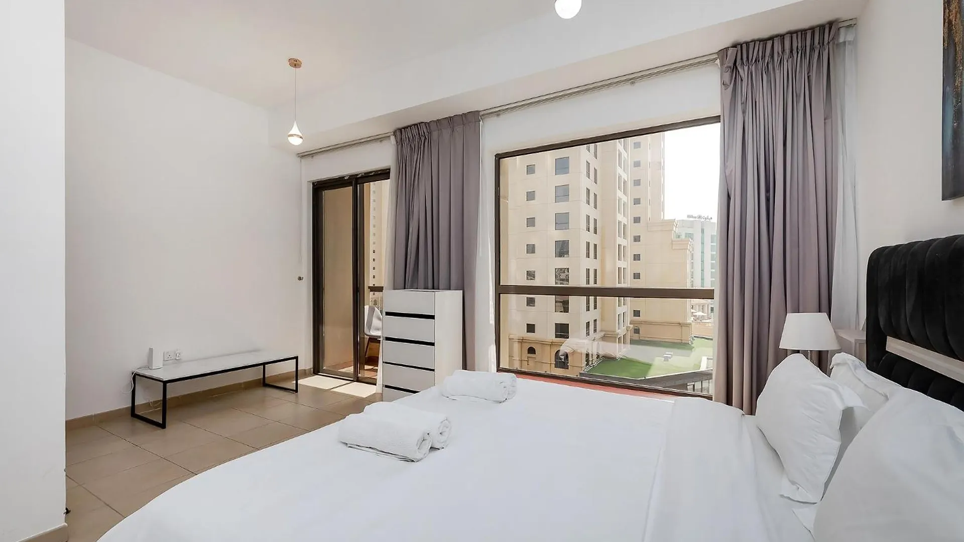 Beautiful 1Br Apartment With Sea View Dubai United Arab Emirates