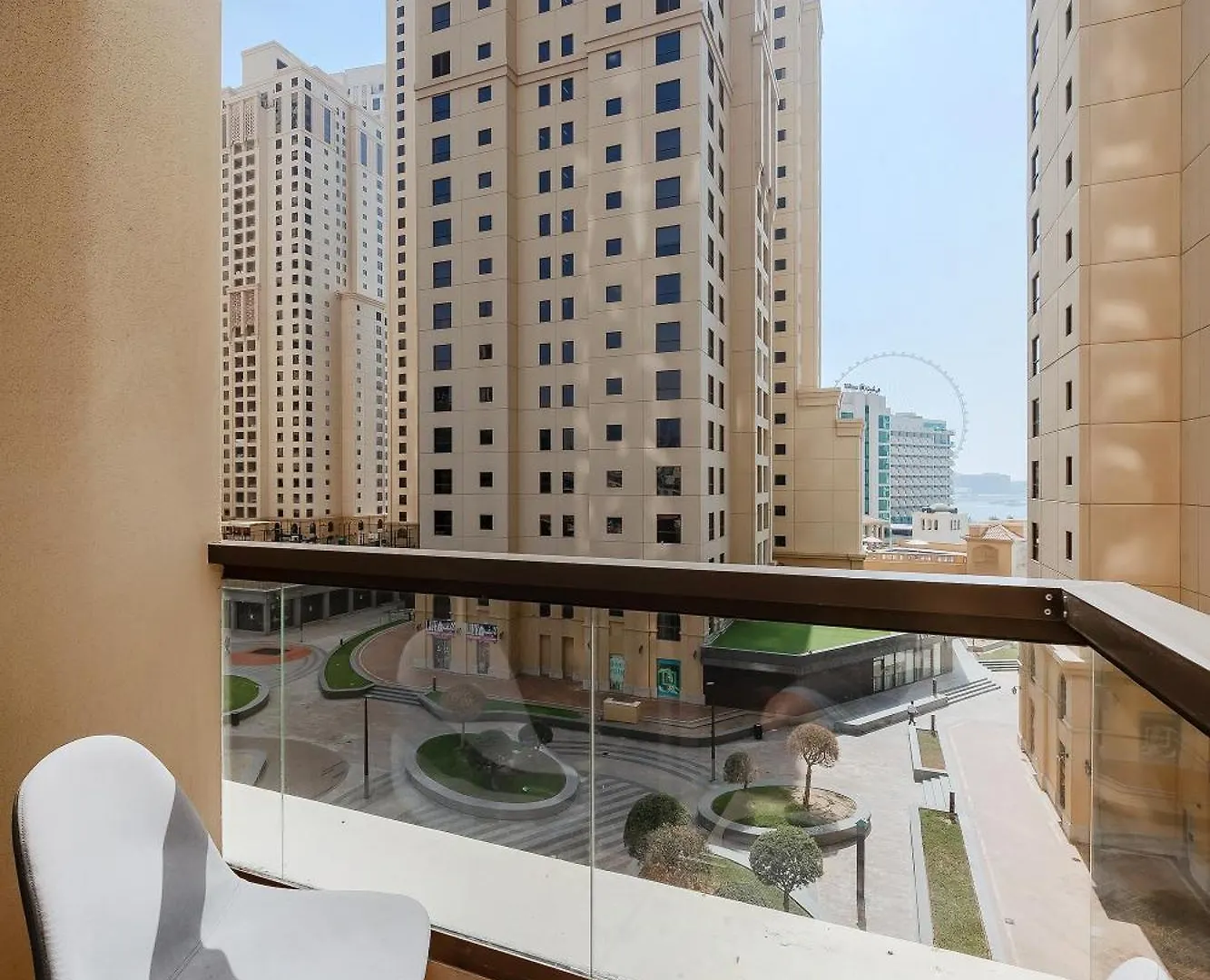 Beautiful 1Br Apartment With Sea View Dubai